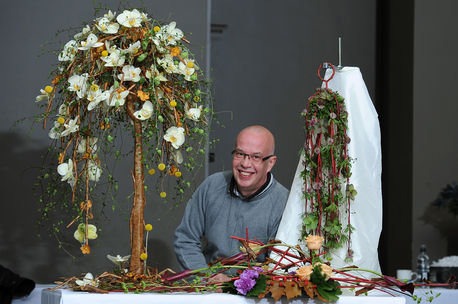 09 Interflora FOY North Neil Whittaker winning designs all.jpg