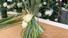 Watch Karen Barnes Bring a Winter Pick-Up and Go Arrangement to Life