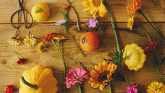 How to Style Pumpkins and Flowers Together