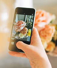 young-woman-shoots-a-bouquet-of-flowers-in-a-box-o-2022-11-12-04-52-41-utc.jpg